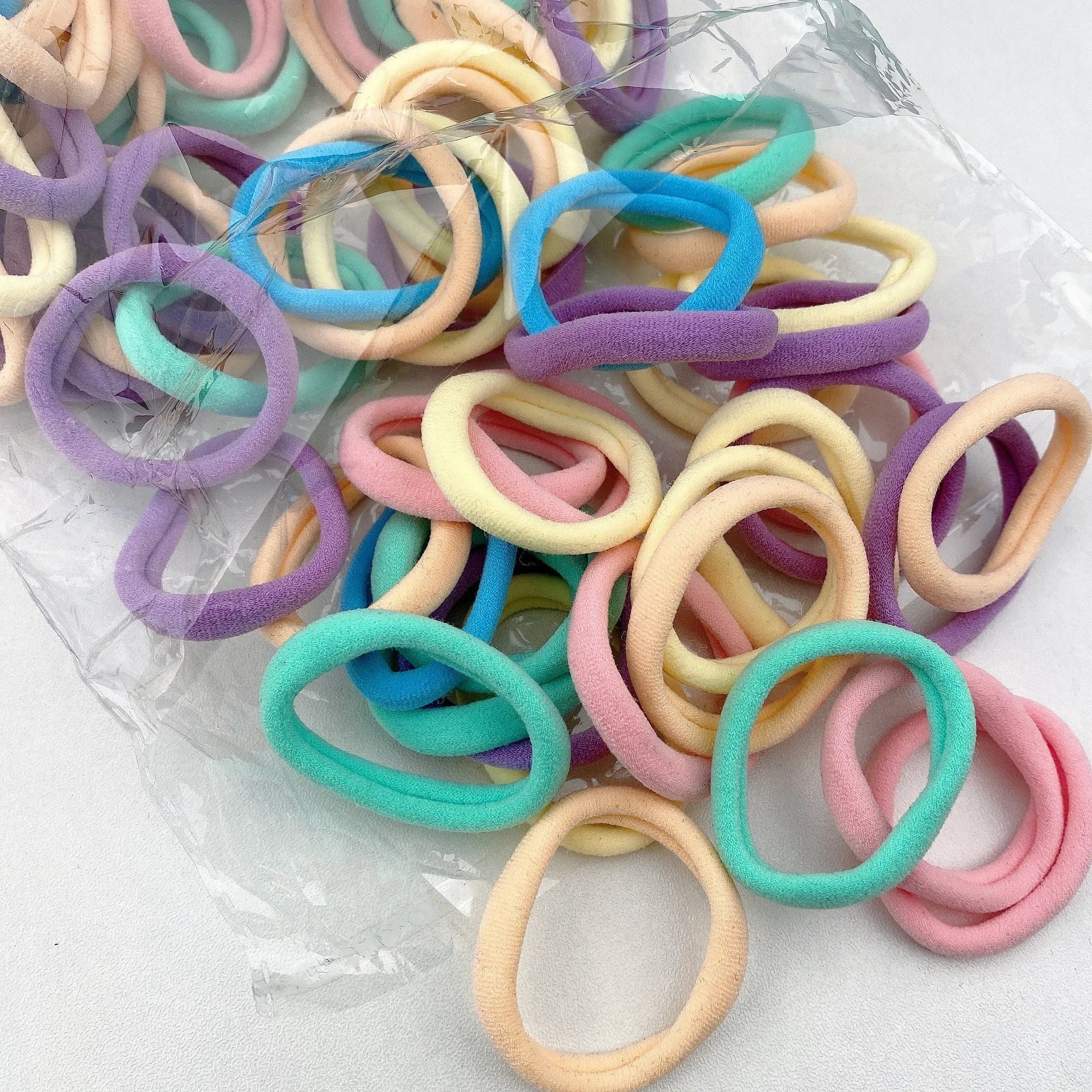 FlexHold™ Seamless Nylon Hair Ties
